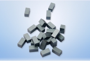 Diamond permanent magnetic ferrite